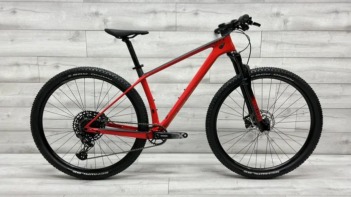 2022 Scott Scale 940 Mountain Bike – Medium