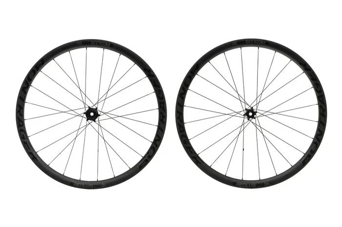 Bontrager Aeolus Pro 3V Disc Carbon Tubeless Wheelset 700c