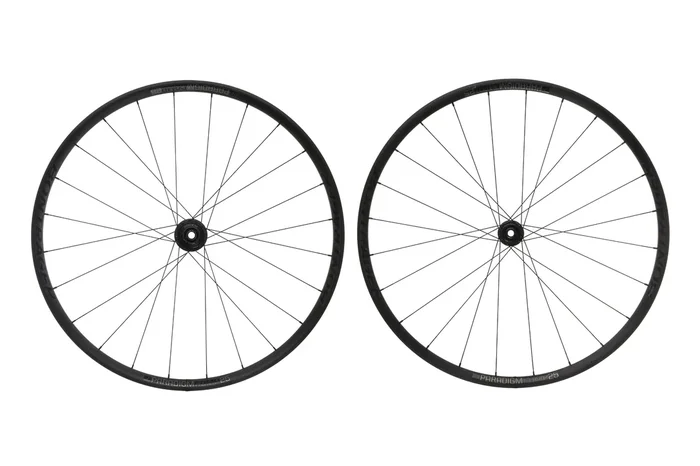 Bontrager Paradigm Comp 25 TLR Disc Aluminum Tubeless 700c Wheelset
