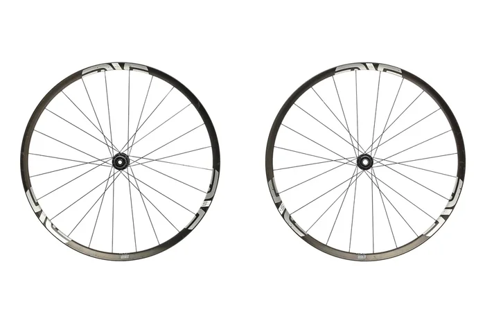 ENVE M525 Carbon Tubeless 29″ Wheelset