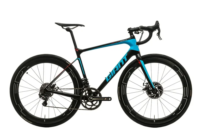 Giant Defy Advanced 1 Disc Road Bike – 2016, Medium