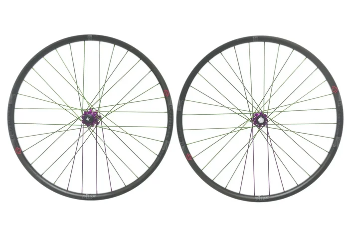 Industry Nine Pillarcarbon Enduro Tubeless 27.5″ Wheelset