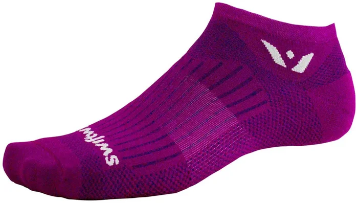 Swiftwick Aspire Zero Socks – No Show Orchid Small